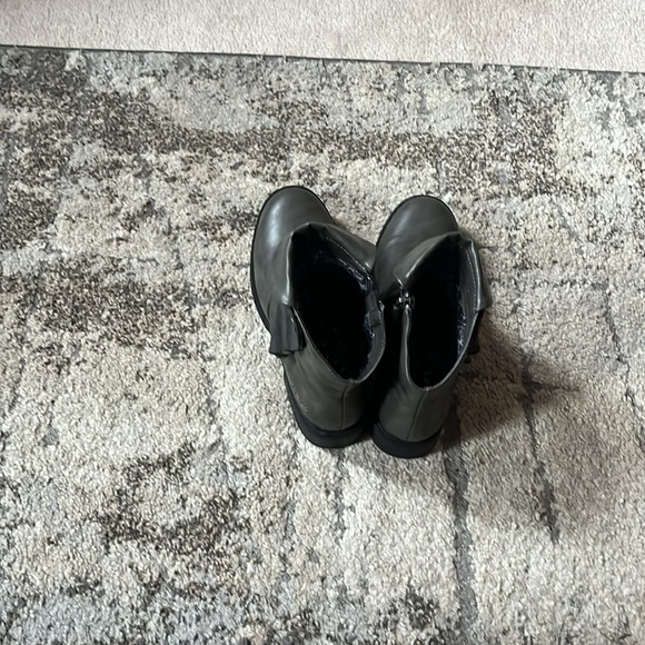 Ladies short boots - Picture 2 of 11